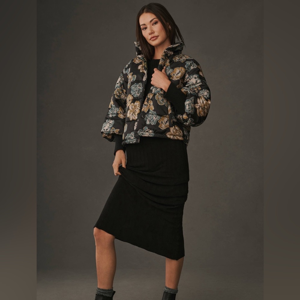 Anthropologie Floral Puffer Jacket Medium Quilted Button Front Jacket NWOT